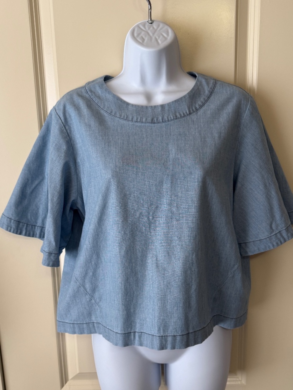 J Brand Archer Chambray Top size Medium